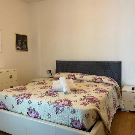 Ady Apartment *